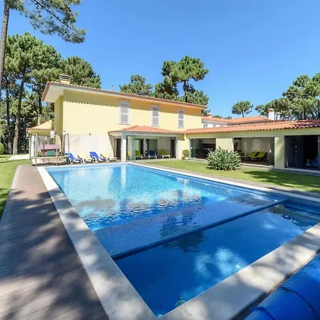 Villa Inside The Aroeira Golf Resort * Aroeira (Setubal)