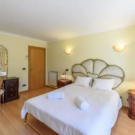 Villa Inside The Aroeira Golf Resort Дом отдыха Aroeira (Setubal)